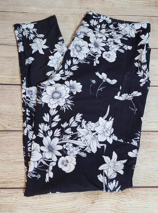 B&W Floral Full Length w/ Pockets