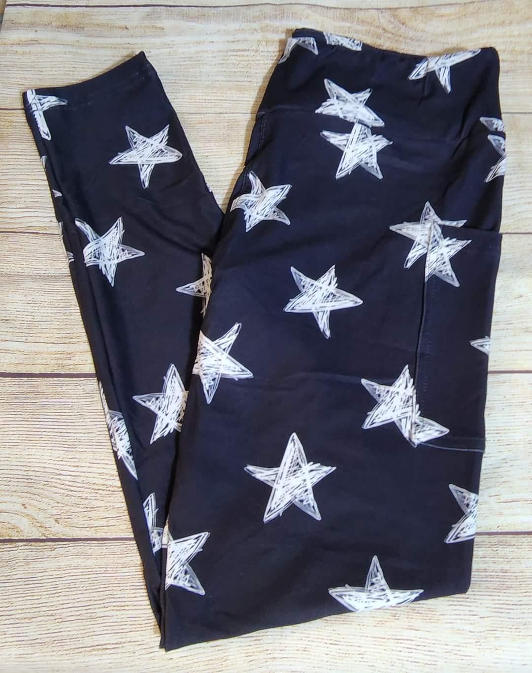 B&W Stars Full Length w/ Pockets