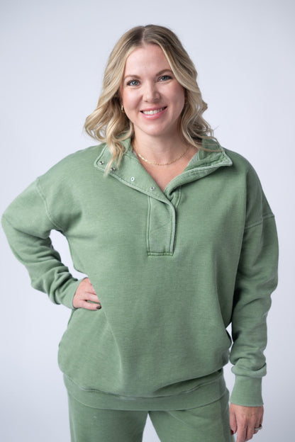 IN STOCK Jesse Vintage Wash Snap Pullover - Olive