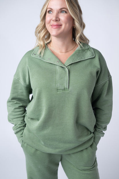 IN STOCK Jesse Vintage Wash Snap Pullover - Olive